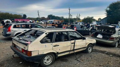 Річниця обстрілу гуманітарної автоколони в Запоріжжі: спогадати очевидців та родичів загиблих Річниця обстрілу гуманітарної автоколони в Запоріжжі: спогадати очевидців та родичів загиблих