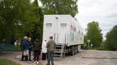 У Великому Висторопі на Сумщині місцеві обстежилися в пересувній амбулаторії У Великому Висторопі на Сумщині місцеві обстежилися в пересувній амбулаторії