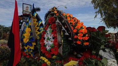 Поховання бійця Артура Позднякова