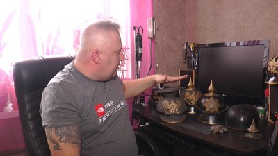 Пікельгельми, шоломи та гусарські шапки. Франківець виготовляє військові головні убори Пікельгельми, шоломи та гусарські шапки. Франківець виготовляє військові головні убори