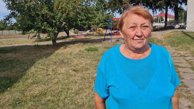 Місцева жителька Галина Червонюк звернулася до Суспільного із скаргою, що в клубі вбиральня на вулиці Місцева жителька Галина Червонюк звернулася до Суспільного із скаргою, що в клубі вбиральня на вулиці