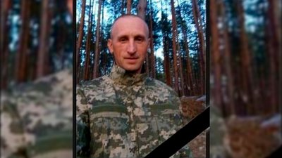 На Чернігівщині попрощалися з чотирма військовими ЗСУ, які загинули під час виконання бойових завдань На Чернігівщині попрощалися з чотирма військовими ЗСУ, які загинули під час виконання бойових завдань