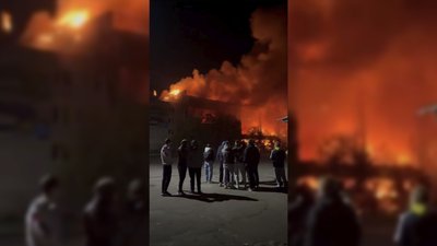 Пожежа у Корюківці: горів склад на фабриці шпалер