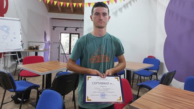 13 дітей, які виховуються у будинках сімейного типу, завершили навчання в проєкті "Незламні постаті Житомирщини"