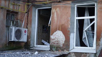 Вибиті вікна внаслідок удару по Харкову 16 січня, 17 січня 2024 року Вибиті вікна внаслідок удару по Харкову 16 січня, 17 січня 2024 року