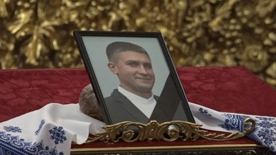 Загинули на Донбасі: в Житомирі попрощалися із добровольцями Дмитром Згерським і Олександром Костецьким Загинули на Донбасі: в Житомирі попрощалися із добровольцями Дмитром Згерським і Олександром Костецьким