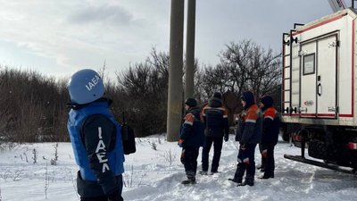 Команда МАГАТЕ стежить за ремонтними роботами