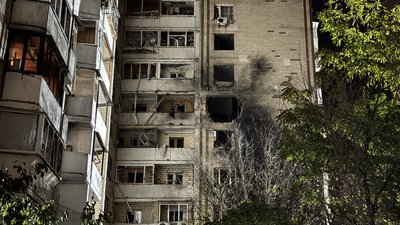 Наслідки атаки РФ у Деснянському районі Києва