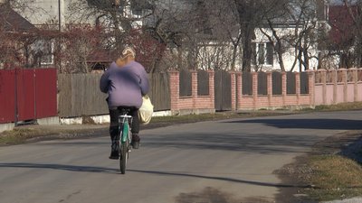 Для сіл Івано-Франківської громади закупили сміттєві контейнери на 2 млн грн