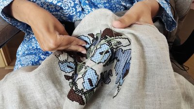 Майстриня з Тернопільщини відроджує столітні техніки вишивання Майстриня з Тернопільщини відроджує столітні техніки вишивання