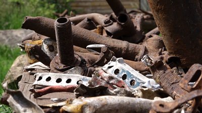 В Яремчі на Прикарпатті дослідники відшукали уламки літака Fiat Другої світової В Яремчі на Прикарпатті дослідники відшукали уламки літака Fiat Другої світової