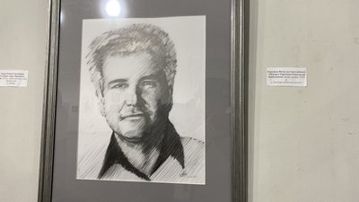 Олександа Тарасенко. Митець. Портрет. Олександа Тарасенко. Митець. Портрет.