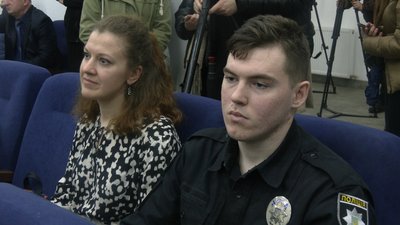 Вперше у Франківську 86 випускників Луганського інституту імені Дідоренка отримали дипломи Вперше у Франківську 86 випускників Луганського інституту імені Дідоренка отримали дипломи
