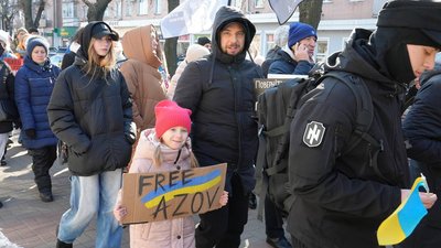 У Черкасах відбулась мирна хода присвячена 11-тій річниці війни