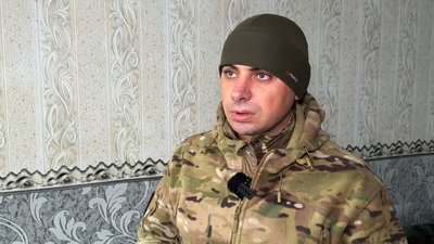 Ледь не вбило — тоді виїхали. Як незрячий чоловік із дружиною евакуювалися з Добропілля Ледь не вбило — тоді виїхали. Як незрячий чоловік із дружиною евакуювалися з Добропілля