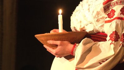 "Театр — це те, що нас рятуватиме". Франківські актори зіграли виставу "Нація" в укритті драмтеатру "Театр — це те, що нас рятуватиме". Франківські актори зіграли виставу "Нація" в укритті драмтеатру