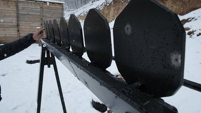 "По них добре відпрацьовувати вміння": вінницькі волонтери виготовляють для оборонців тренувальні мішені "По них добре відпрацьовувати вміння": вінницькі волонтери виготовляють для оборонців тренувальні мішені