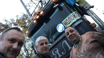 Херсонець Максим Негров був у полоні військових РФ, а коли його відпустили - продовжив чинити опір окупантам Херсонець Максим Негров був у полоні військових РФ, а коли його відпустили - продовжив чинити опір окупантам