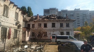 Російські війська вчергове обстріляли Миколаїв: снаряд влучив у житловий будинок Російські війська вчергове обстріляли Миколаїв: снаряд влучив у житловий будинок