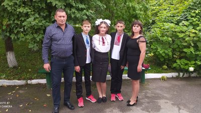 "Мала ціле серце, половини його нема", — дружина загиблого бійця з Волині просить надати йому звання Героя України "Мала ціле серце, половини його нема", — дружина загиблого бійця з Волині просить надати йому звання Героя України