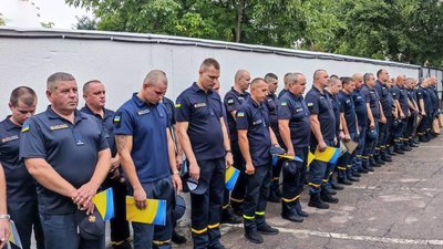 У Житомирі до Дня рятівника 60 рятувальників отримали нагороди У Житомирі до Дня рятівника 60 рятувальників отримали нагороди