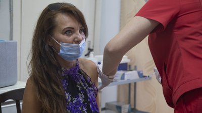 У Чернівцях щепили від коронавірусу мешканців одного з ОСББ. Як організувати вакцинацію