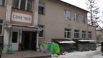 "Бабусю, добраніч. Давайте червону калину заспіваємо". Історія переселенки з Херсона, яка евакуювалась на Хмельниччину "Бабусю, добраніч. Давайте червону калину заспіваємо". Історія переселенки з Херсона, яка евакуювалась на Хмельниччину