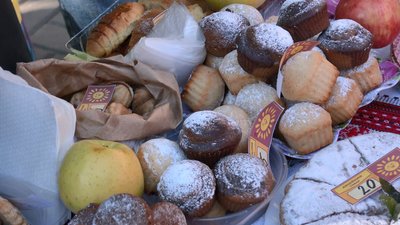 На шкільному ярмарку у Черкасах зібрали 60 тисяч гривень На шкільному ярмарку у Черкасах зібрали 60 тисяч гривень