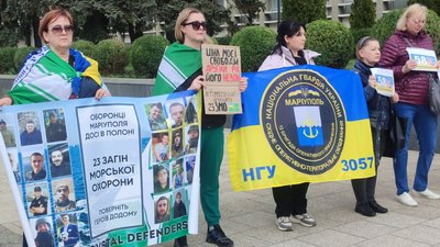 У Черкасах відбулася акція на підтримку полонених У Черкасах відбулася акція на підтримку полонених