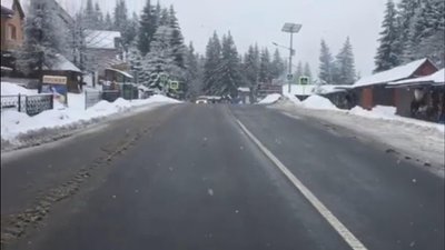 Негода на Прикарпатті. На дорогах області працює снігоочисна техніка Негода на Прикарпатті. На дорогах області працює снігоочисна техніка