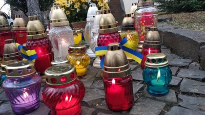 На Закарпатті вшанували пам’ять Героїв Небесної Сотні (Фоторепортаж) На Закарпатті вшанували пам’ять Героїв Небесної Сотні (Фоторепортаж)