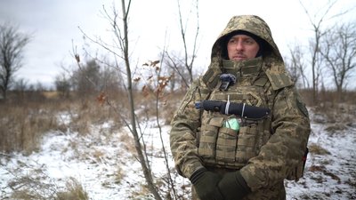 "Щоб зброя не застоювалась": як тренуються воїни на Сумщині "Щоб зброя не застоювалась": як тренуються воїни на Сумщині