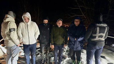 Львів'янину знову повідомили про підозру за переправлення чоловіків за кордон