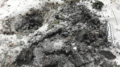 На колишніх позиціях окупантів виявили боєприпаси російського виробництва