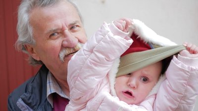 Місяць в окупації з немовлям і 93-річною бабусею. Історія родини херсонців, яка змогла виїхати до Чернівців