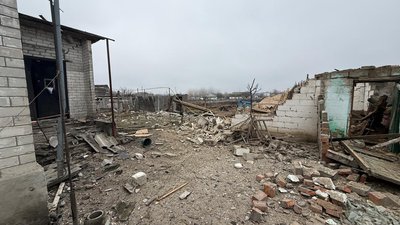 Балаклію вдруге за добу атакували російські дрони: чоловіка госпіталізували з пораненнями