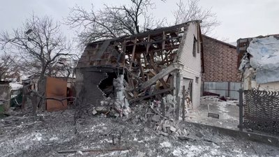 "Так шарахнуло, що я підлетіла": очевидці про ранковий авіаудар РФ по Запоріжжю 30 грудня "Так шарахнуло, що я підлетіла": очевидці про ранковий авіаудар РФ по Запоріжжю 30 грудня