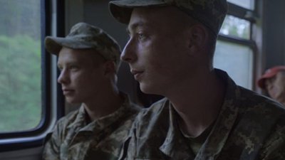 Кадр з фільму "Не хвилюйся, двері відчиняться" Кадр з фільму "Не хвилюйся, двері відчиняться"
