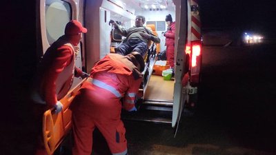 На Одещині сталася ДТП: водія деблокували з вантажівки