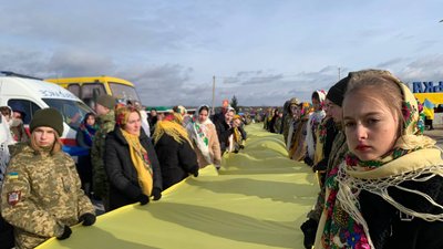 День Соборності України: вперше на межі Тернопільщини відбулась зустріч трьох областей День Соборності України: вперше на межі Тернопільщини відбулась зустріч трьох областей