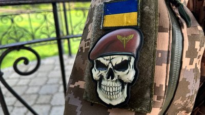"Не дуже це приємно": штурмовик з Сумщини після поранення роздає повістки від ТЦК "Не дуже це приємно": штурмовик з Сумщини після поранення роздає повістки від ТЦК