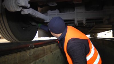 На Житомирщині у ході рейду перевірили дозвільні документи водіїв і справність рейсових автобусів На Житомирщині у ході рейду перевірили дозвільні документи водіїв і справність рейсових автобусів