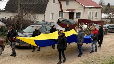 На Тернопільщині попрощалися з двома військовослужбовцями