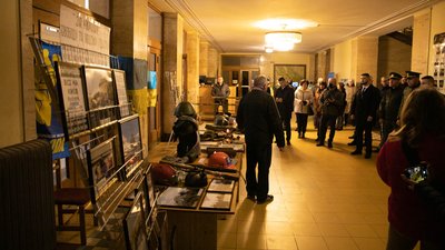 В Ужгороді вшановують пам'ять загиблих під час Революції Гідності В Ужгороді вшановують пам'ять загиблих під час Революції Гідності