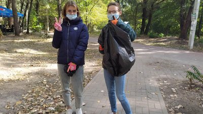 Волонтери назбирали понад 600 кг сміття у зонах відпочинку Сум Волонтери назбирали понад 600 кг сміття у зонах відпочинку Сум