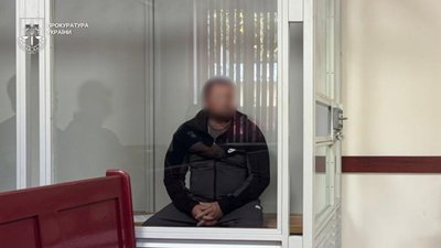 Вчиняв розпусні дії щодо падчерки: на Закарпатті під варту взяли вітчима
