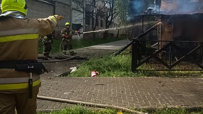 Вогнеборці під час пожежі врятували чоловіка