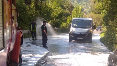 Вантажівка та легковик зіткнулись на Рахівщині. Травмованих нема Вантажівка та легковик зіткнулись на Рахівщині. Травмованих нема
