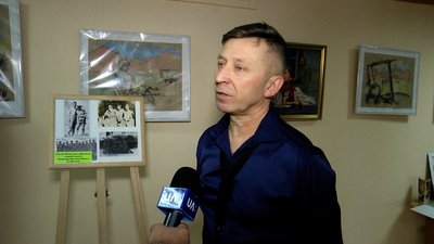 У Житомирі відкрили виставку картин, книг та особистих речей афганців У Житомирі відкрили виставку картин, книг та особистих речей афганців