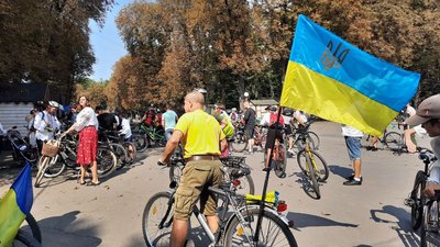 У Вінниці проходить велозаїзд у вишиванках У Вінниці проходить велозаїзд у вишиванках